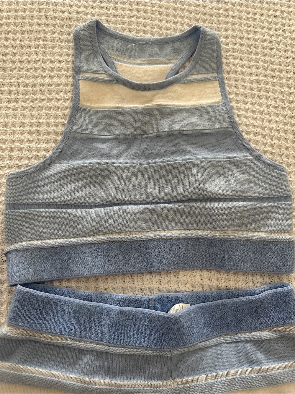 ALO Sport short play knit short and bra - very good condition - Picture 3 of 8